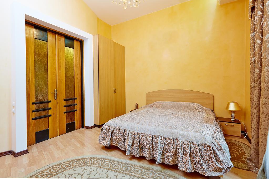 Apartment Deribasovskaya With Jacuzzi Odesa Exterior photo